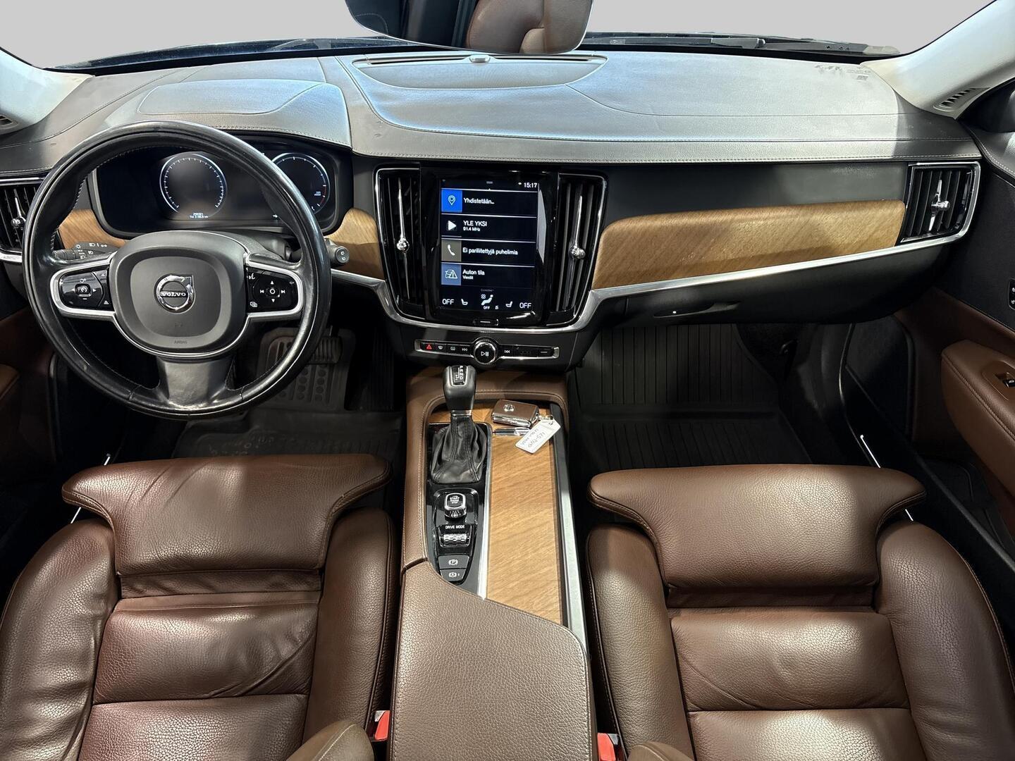 VOLVO V90 2019