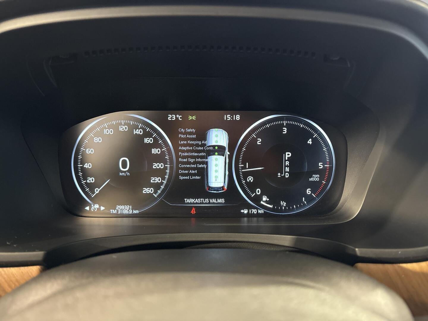 VOLVO V90 2019