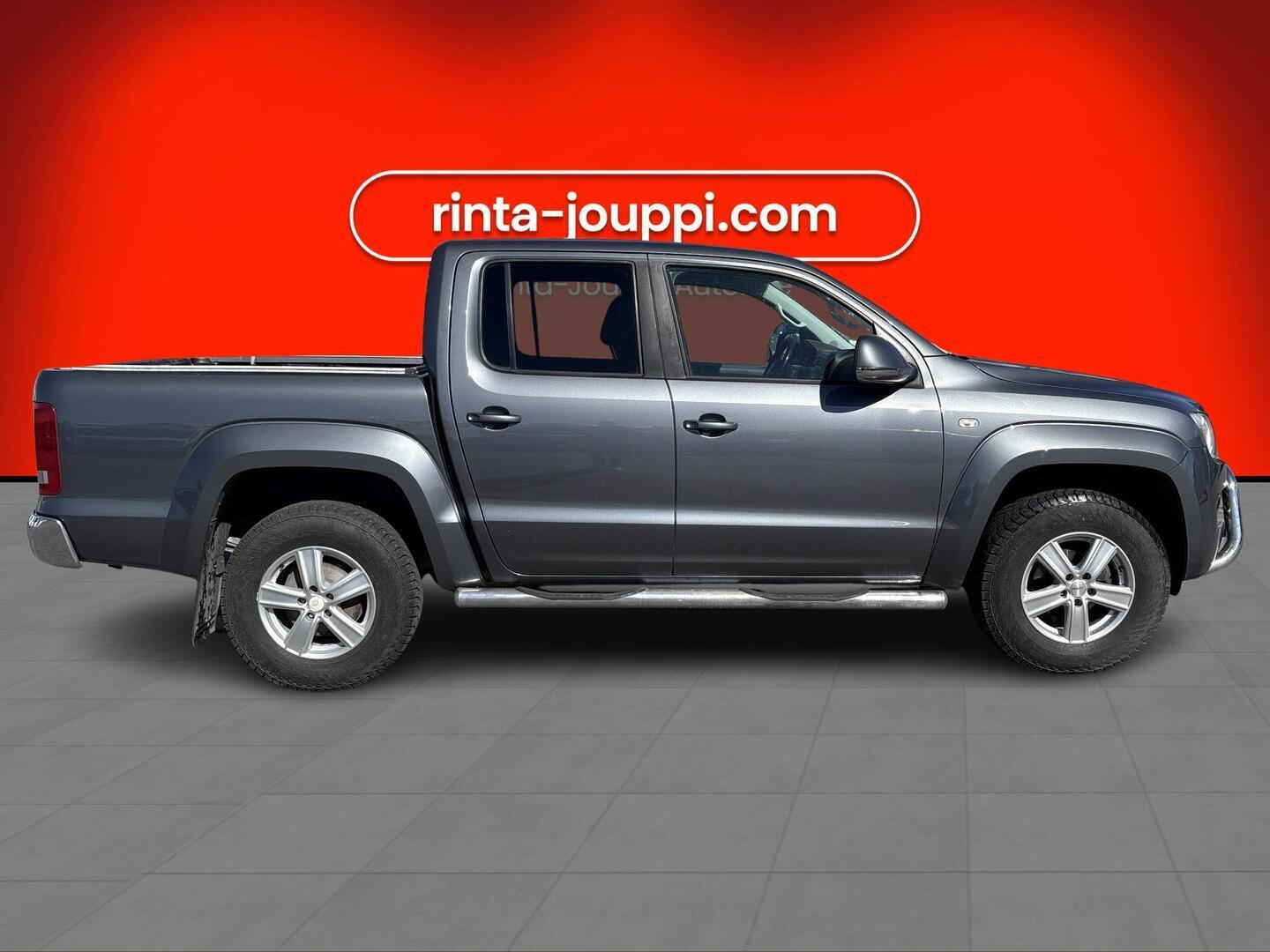 VOLKSWAGEN Amarok 2012