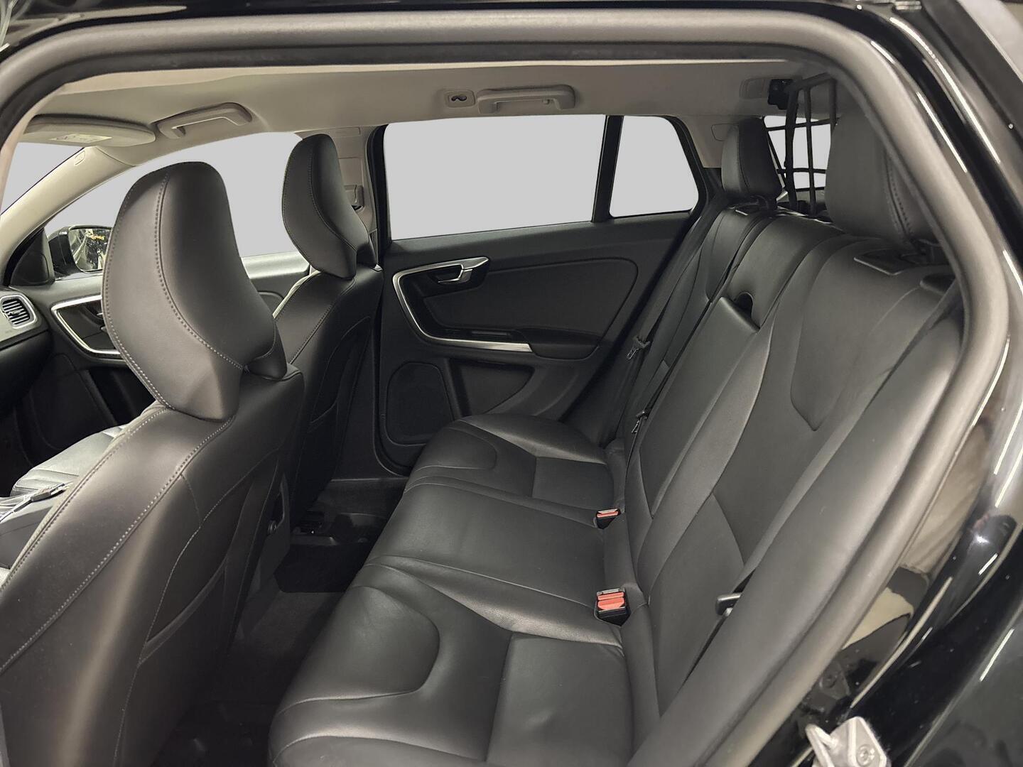 VOLVO V60 Cross Country 2016