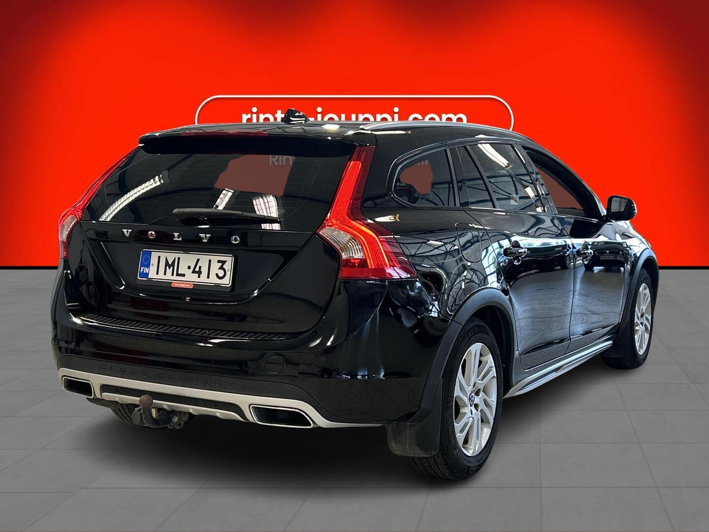VOLVO V60 Cross Country 2016