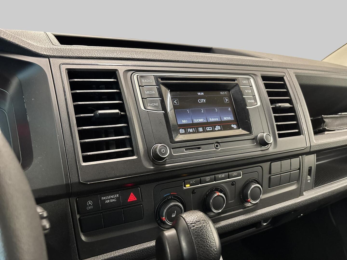 VOLKSWAGEN Caravelle 2017