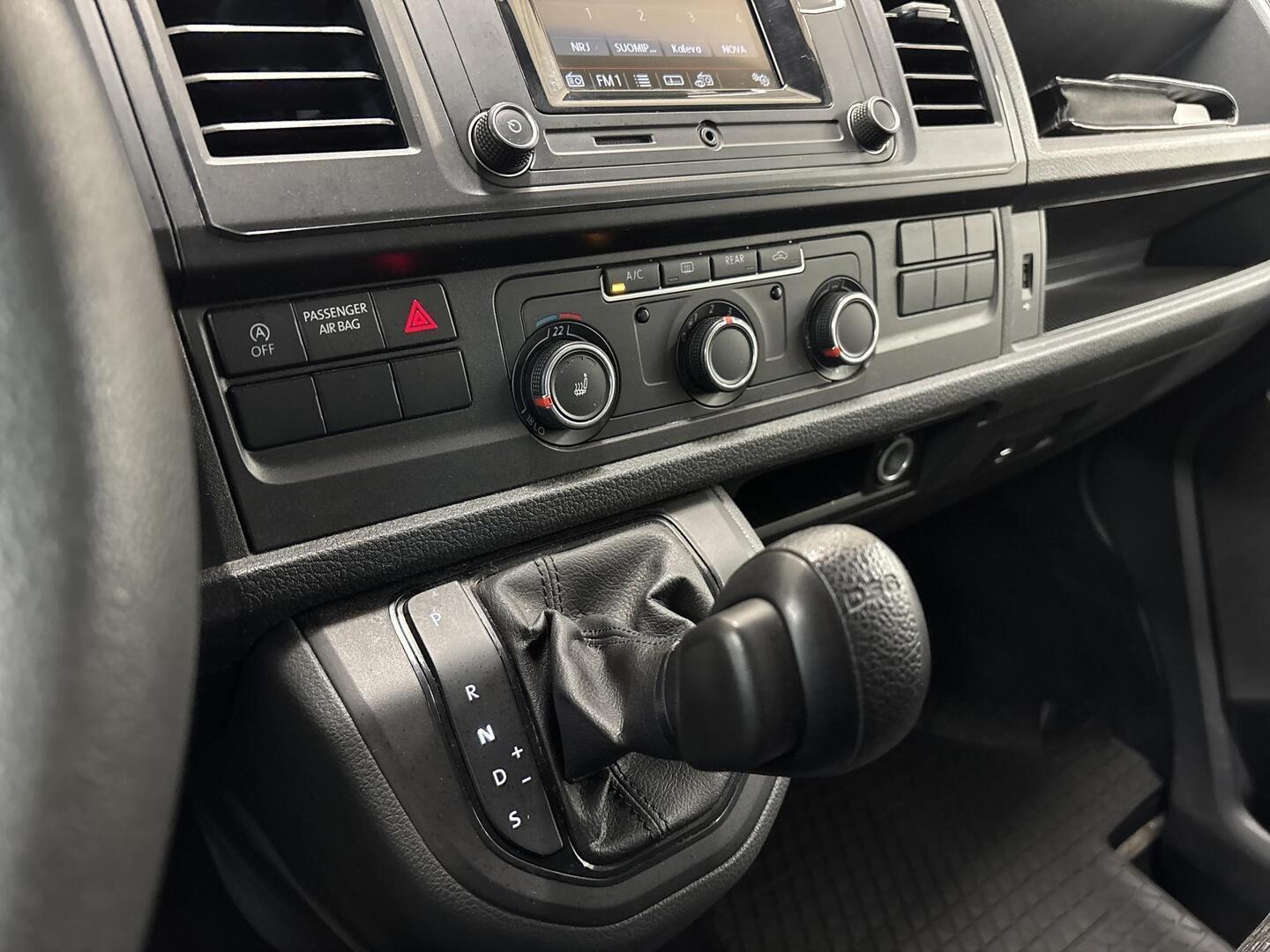 VOLKSWAGEN Caravelle 2017