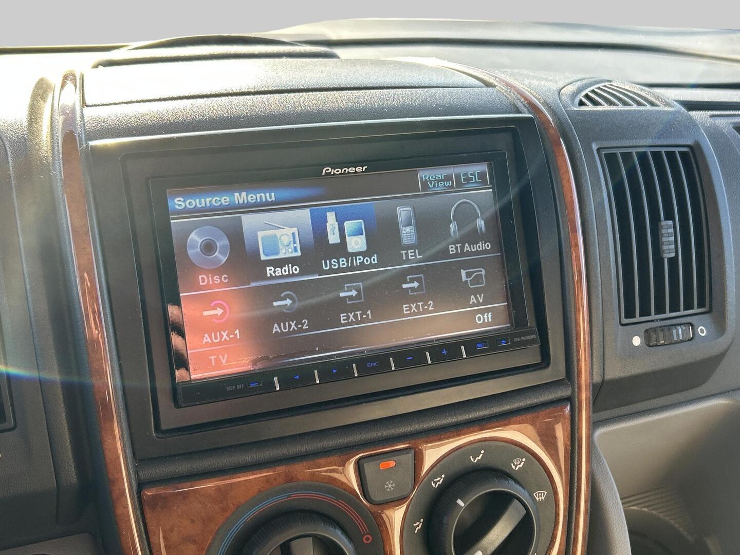 BÜRSTNER AVIANO I727 2010