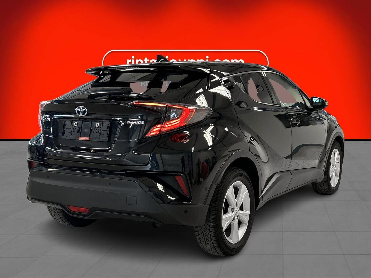 TOYOTA C-HR 2019