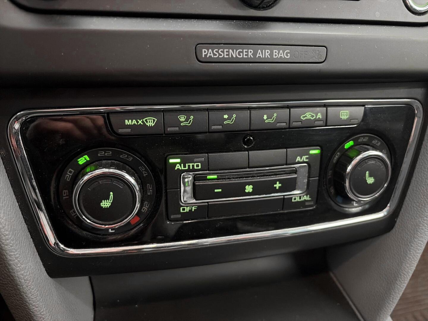 SKODA Superb 2014