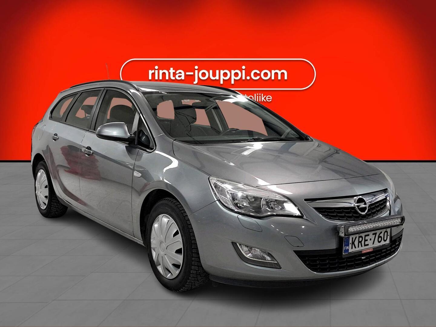 OPEL Astra 2011