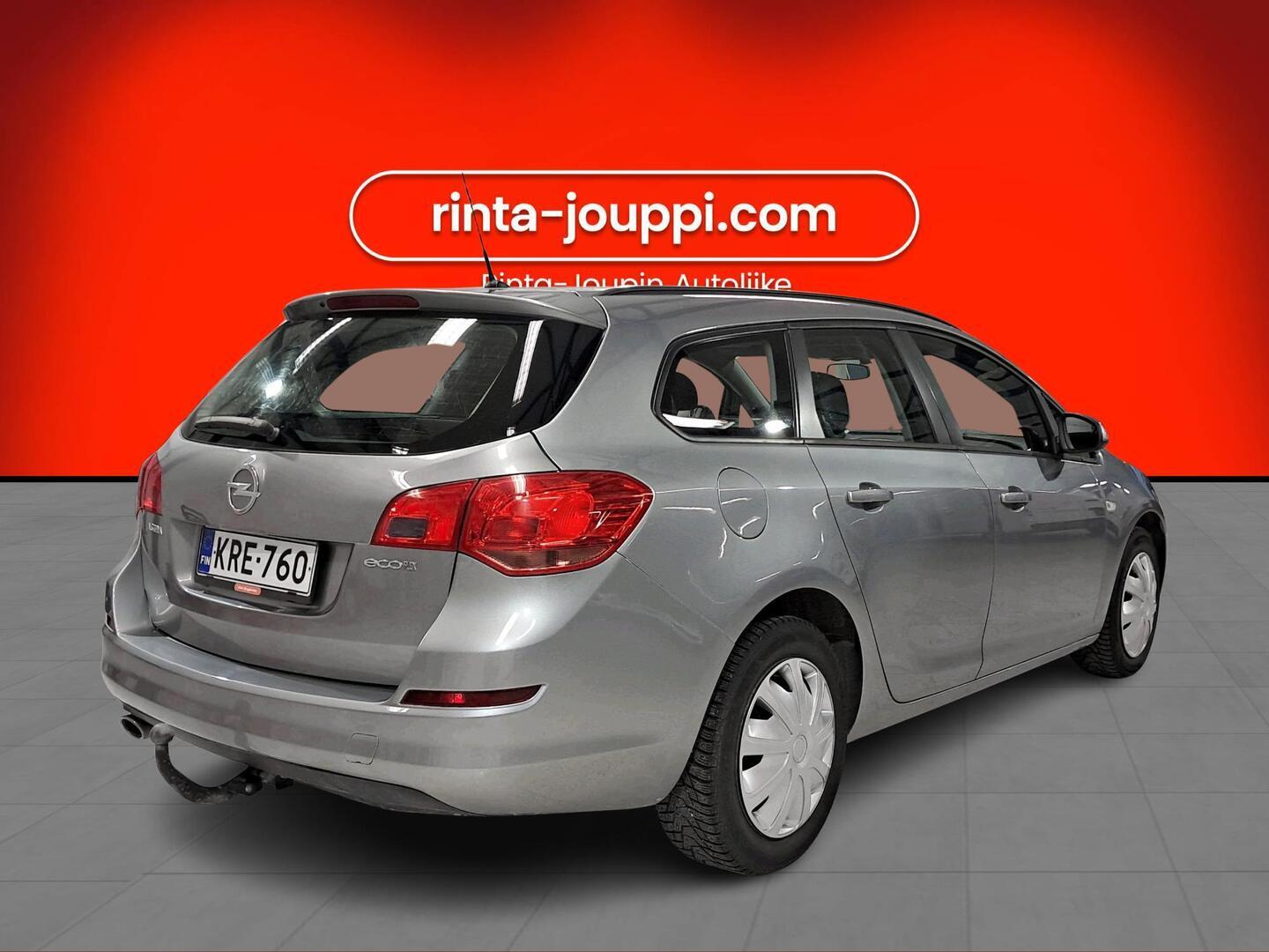 OPEL Astra 2011