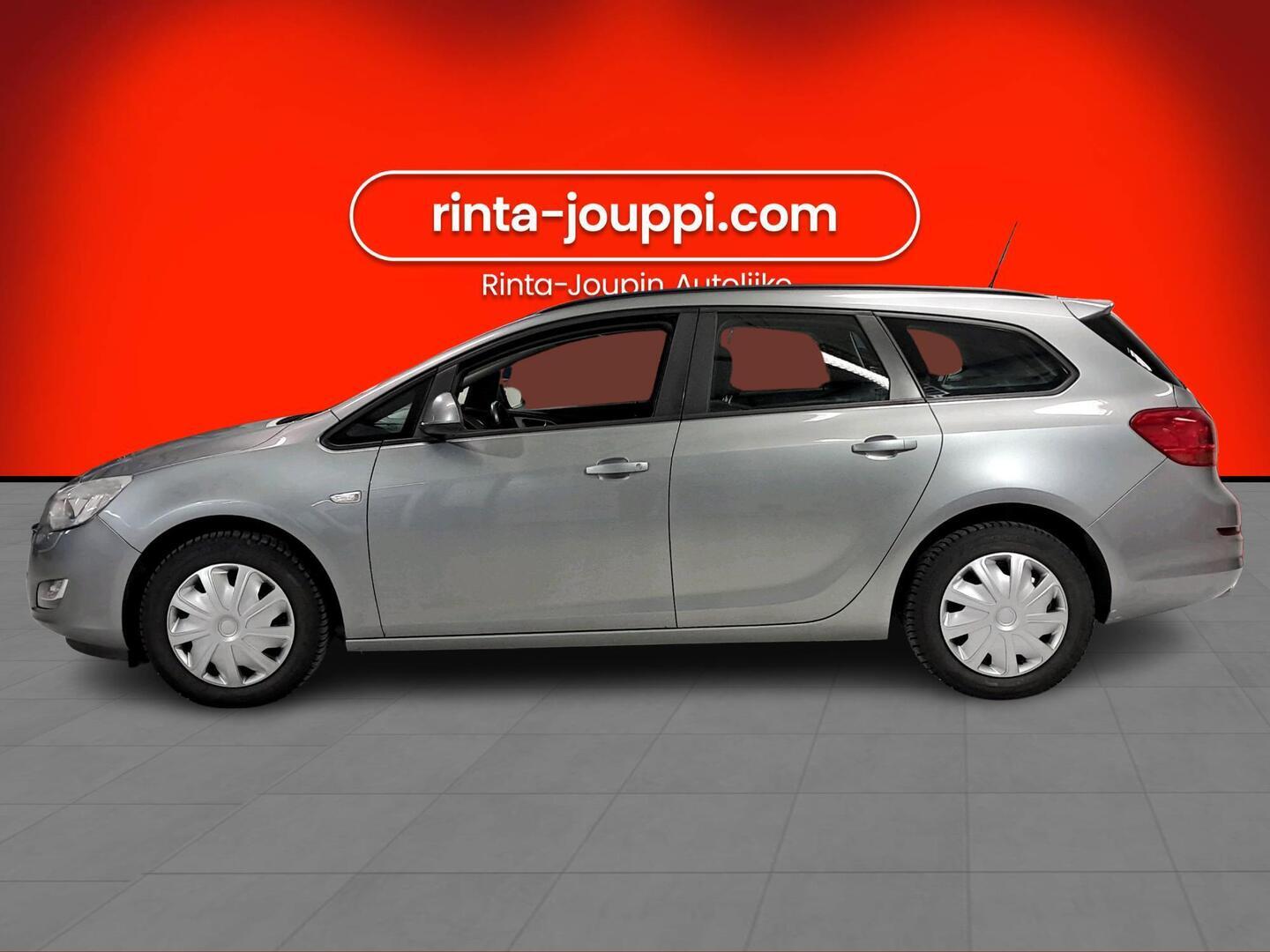 OPEL Astra 2011