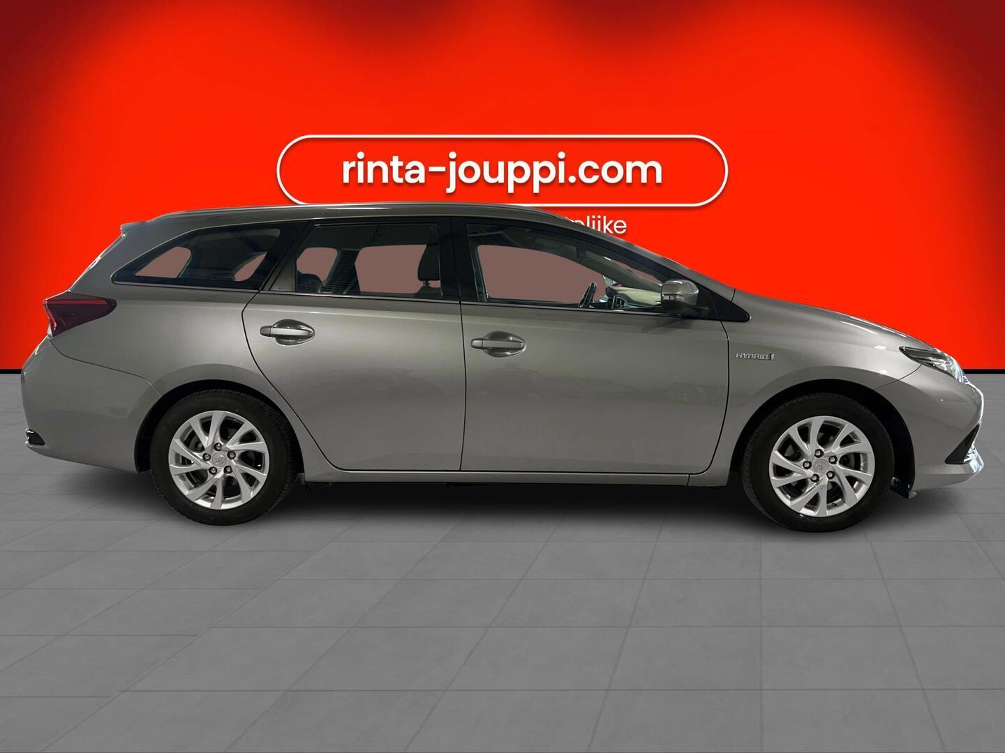 TOYOTA Auris 2018