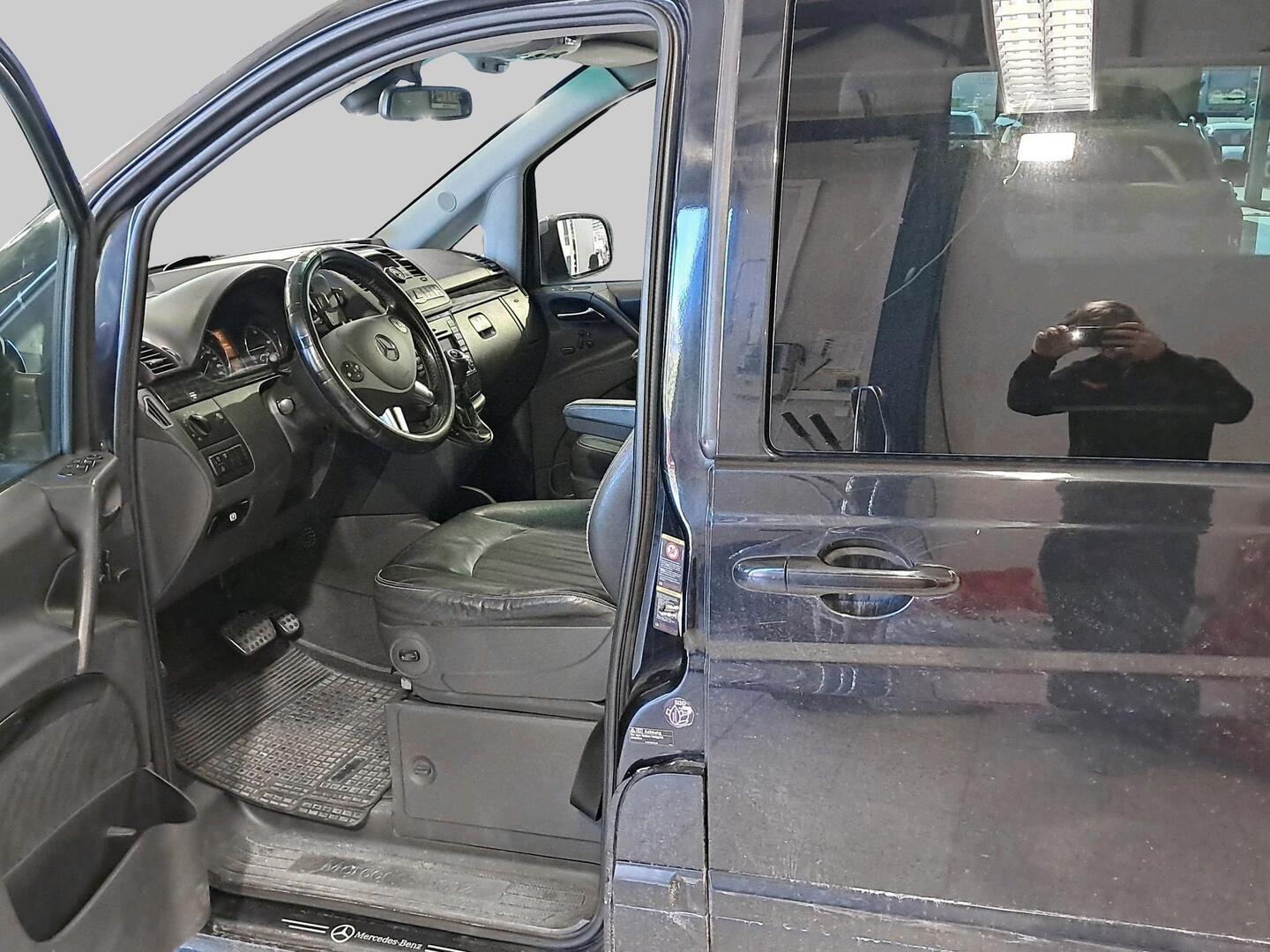 MERCEDES-BENZ Viano 2011