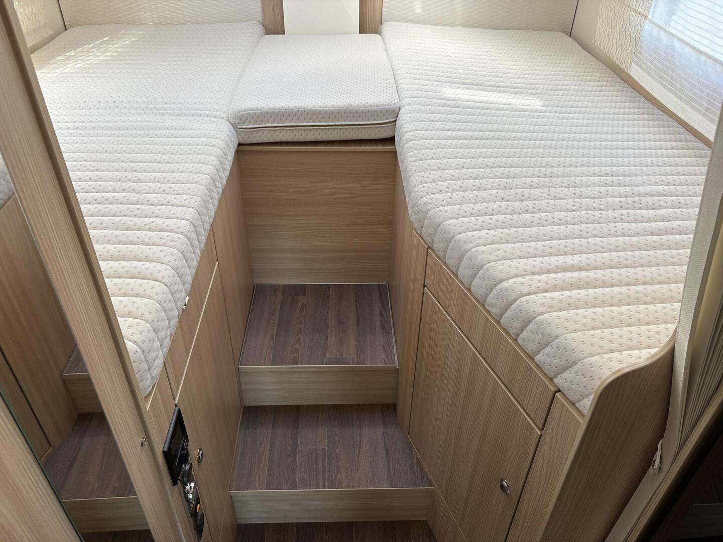 BÜRSTNER Ixeo Time It 726G 2017