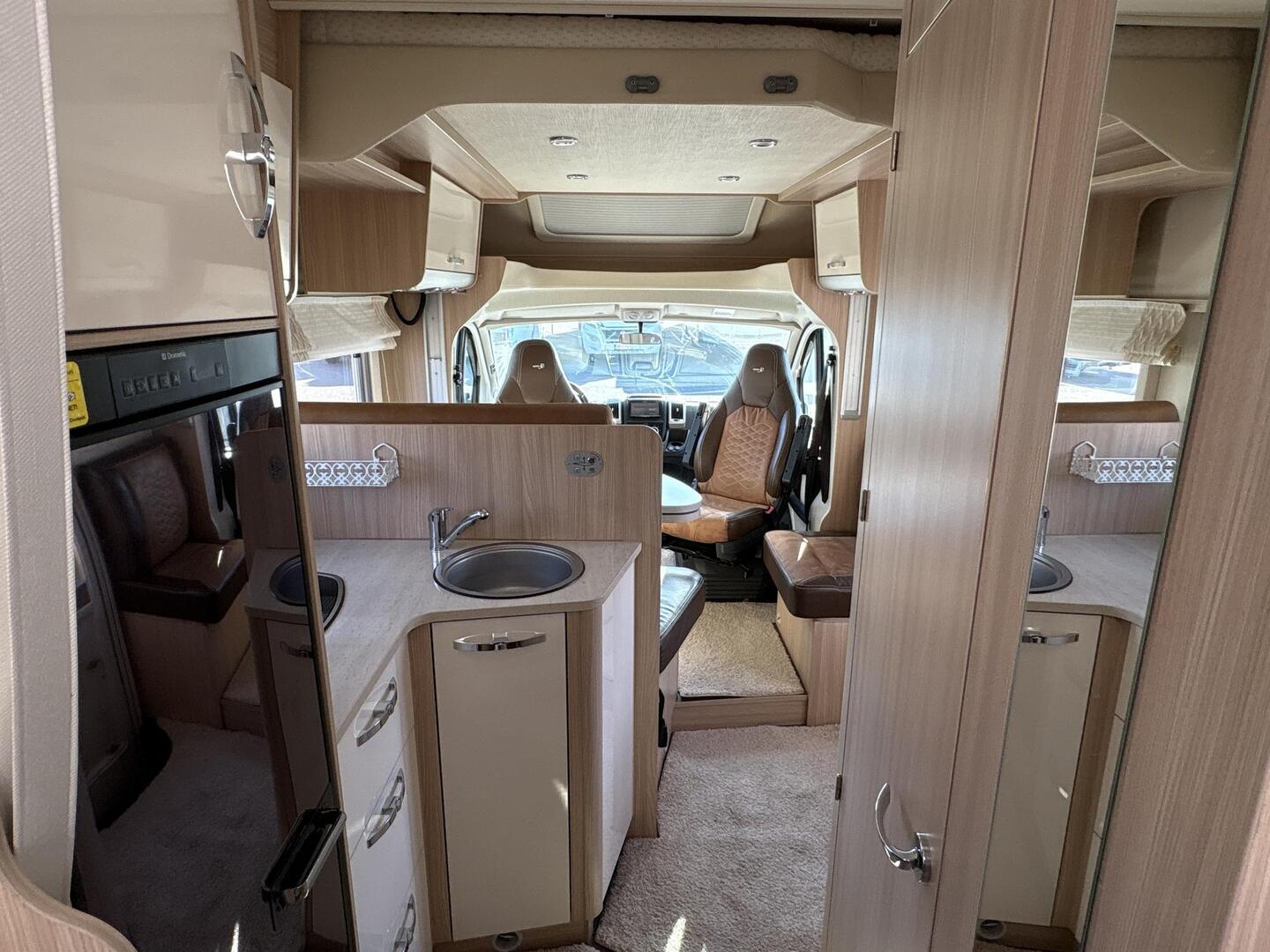 BÜRSTNER Ixeo Time It 726G 2017