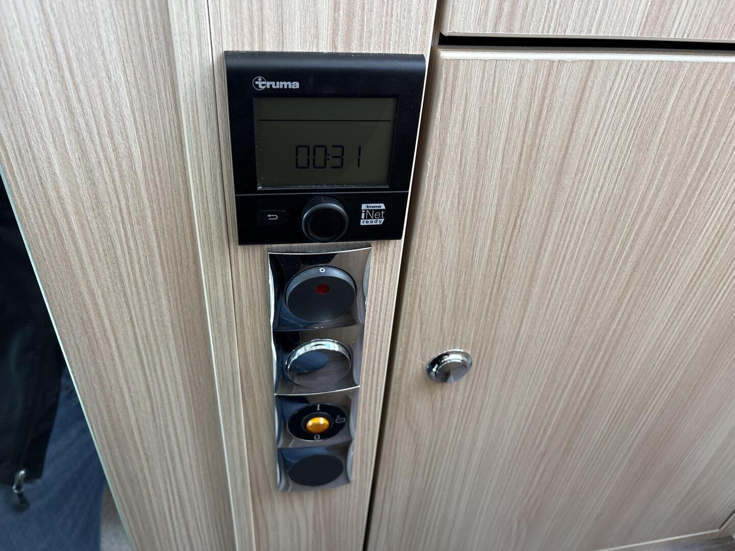 BÜRSTNER Ixeo Time It 726G 2017