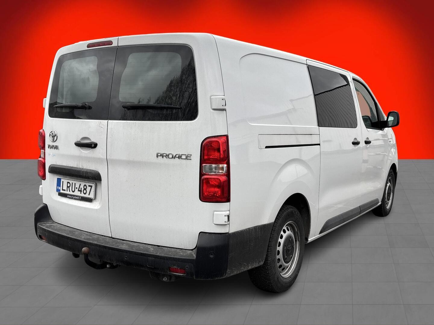 TOYOTA Proace 2022
