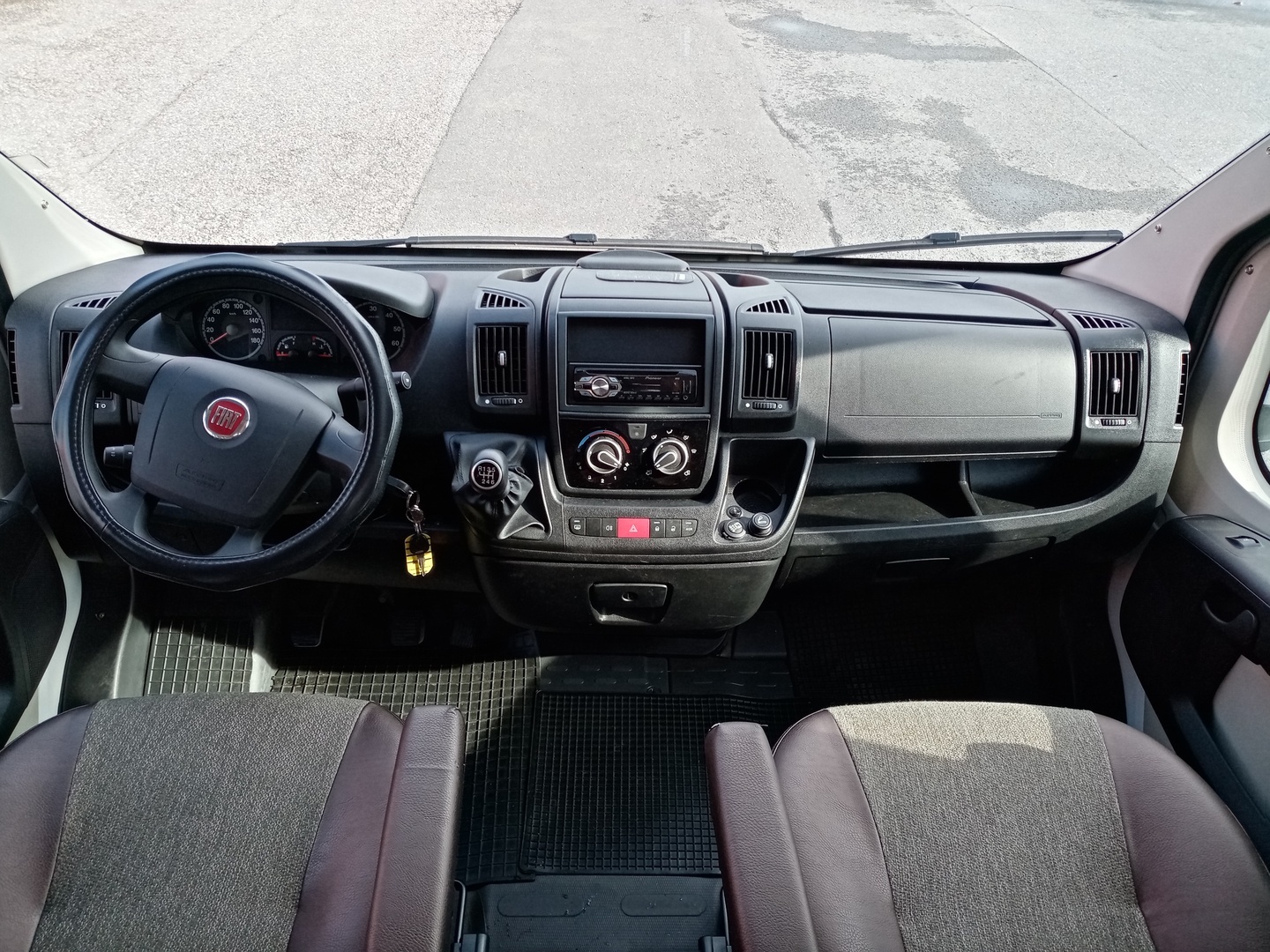 WEINSBERG TI 650 MFH 2013