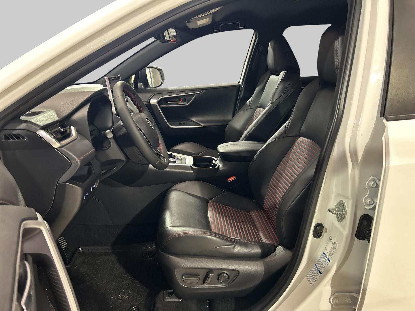 TOYOTA RAV4 PLUG-IN 2021