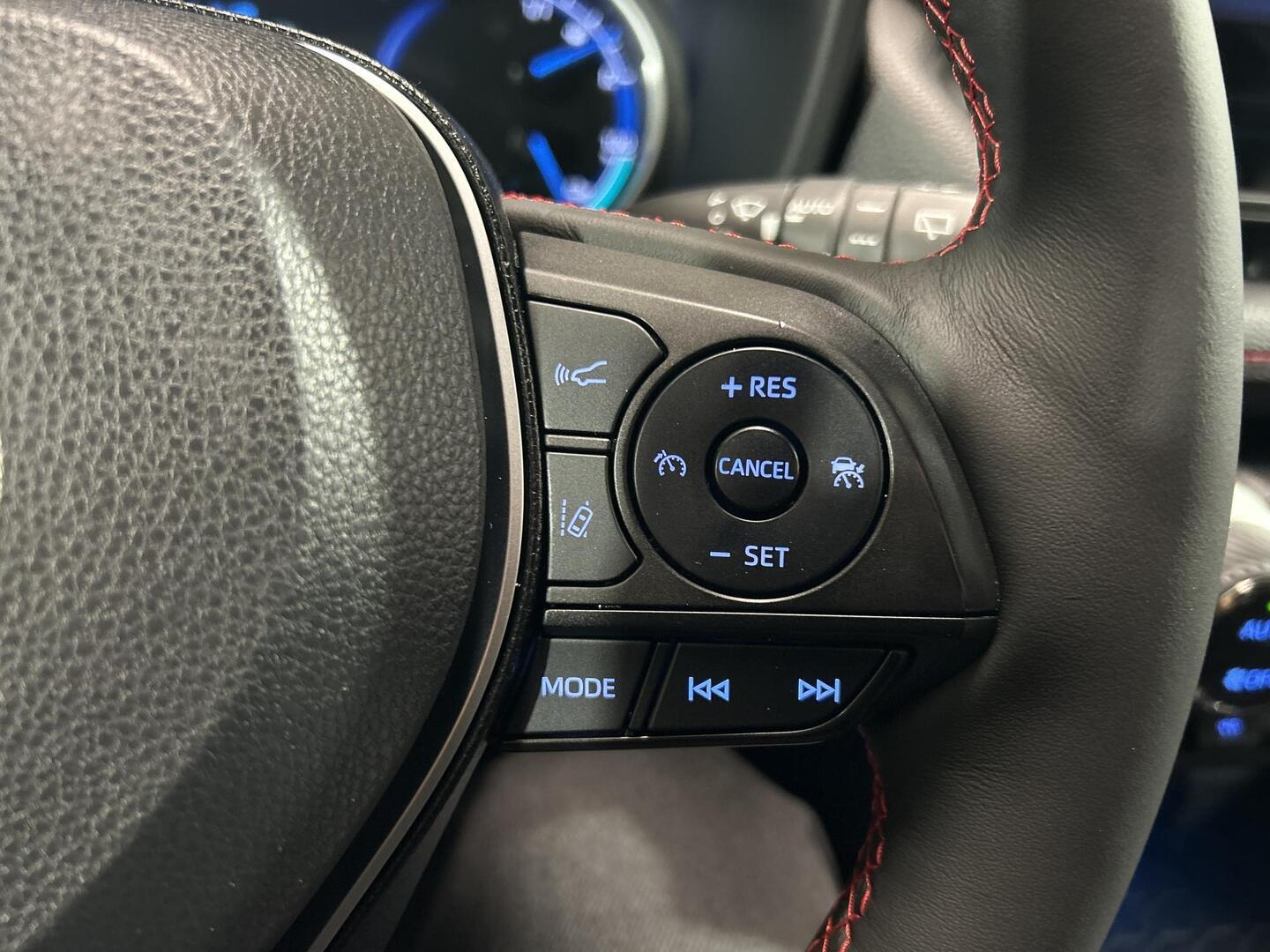 TOYOTA RAV4 PLUG-IN 2021