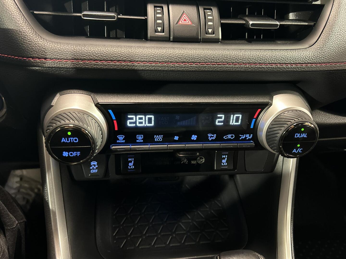 TOYOTA RAV4 PLUG-IN 2021