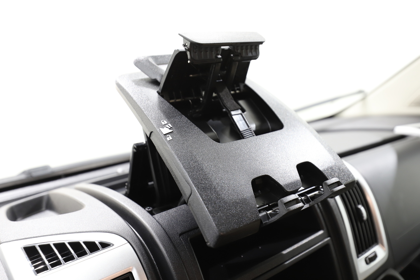 ROADCAR VAN R 601 2024