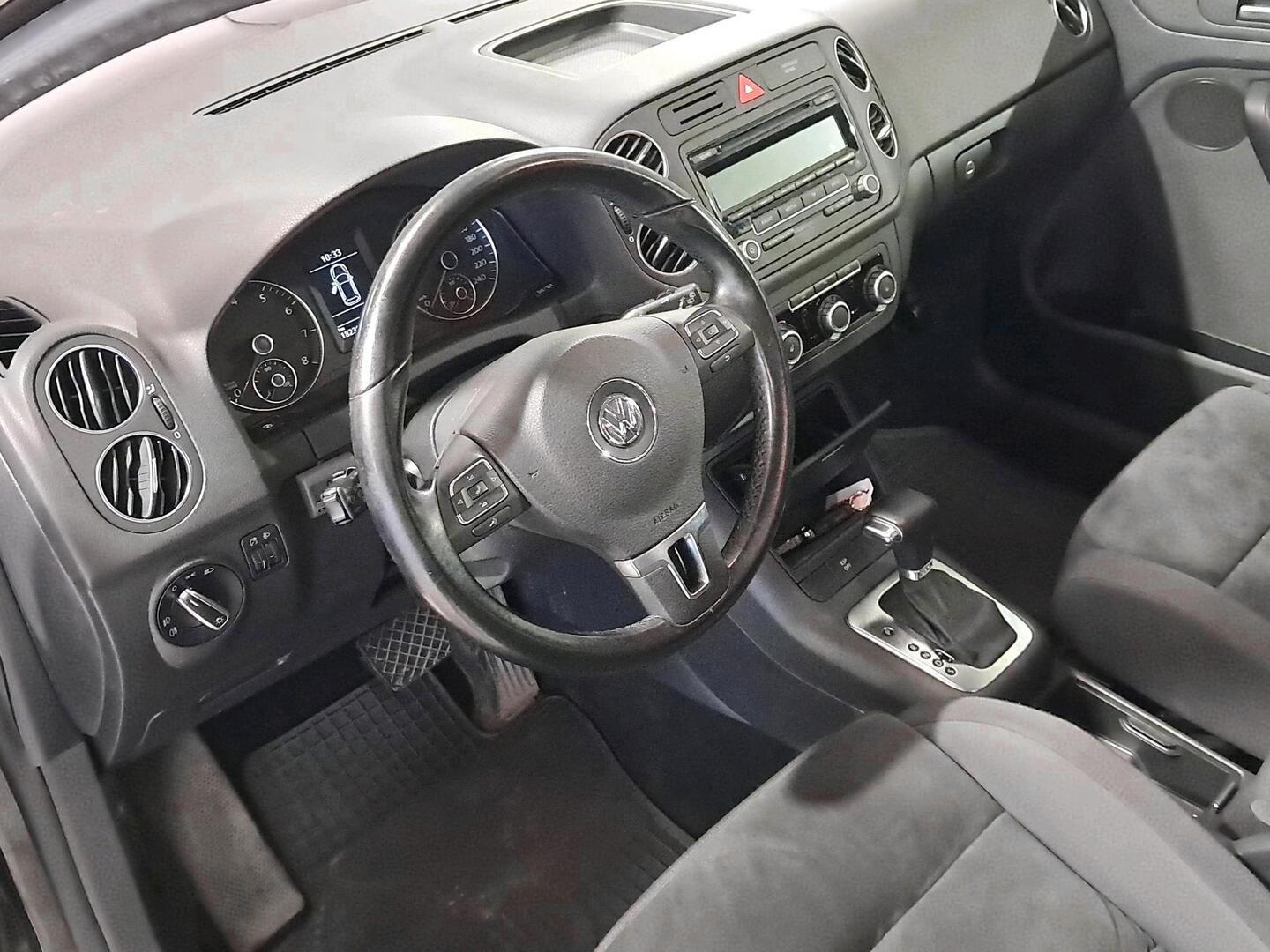 VOLKSWAGEN Golf Plus 2010
