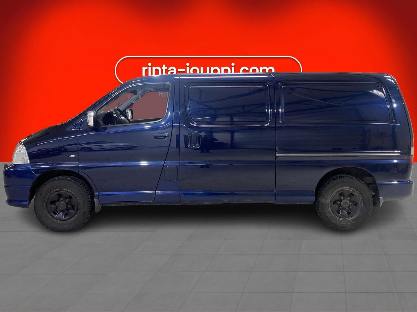 TOYOTA Hiace 2010