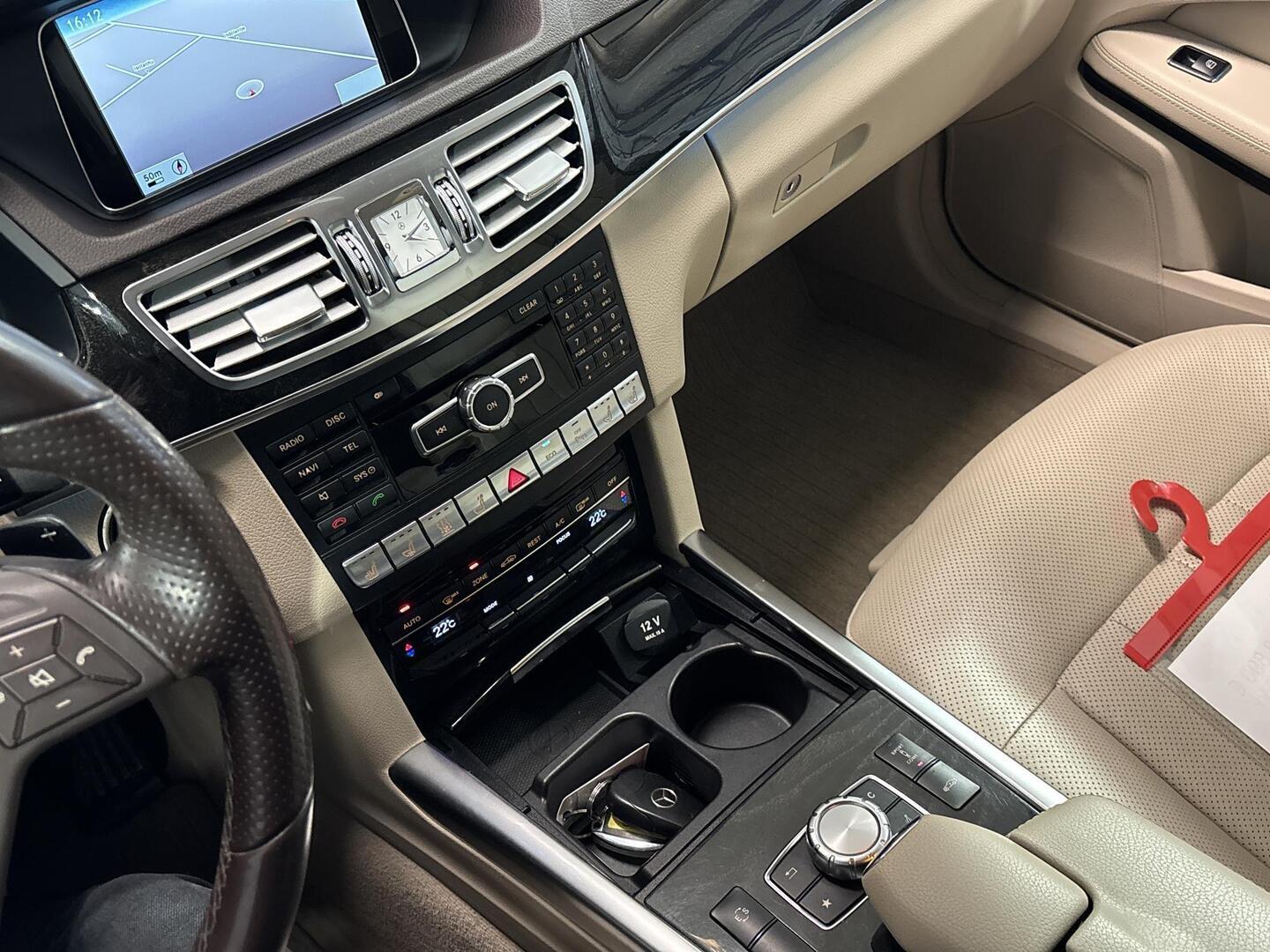 MERCEDES-BENZ E 2013