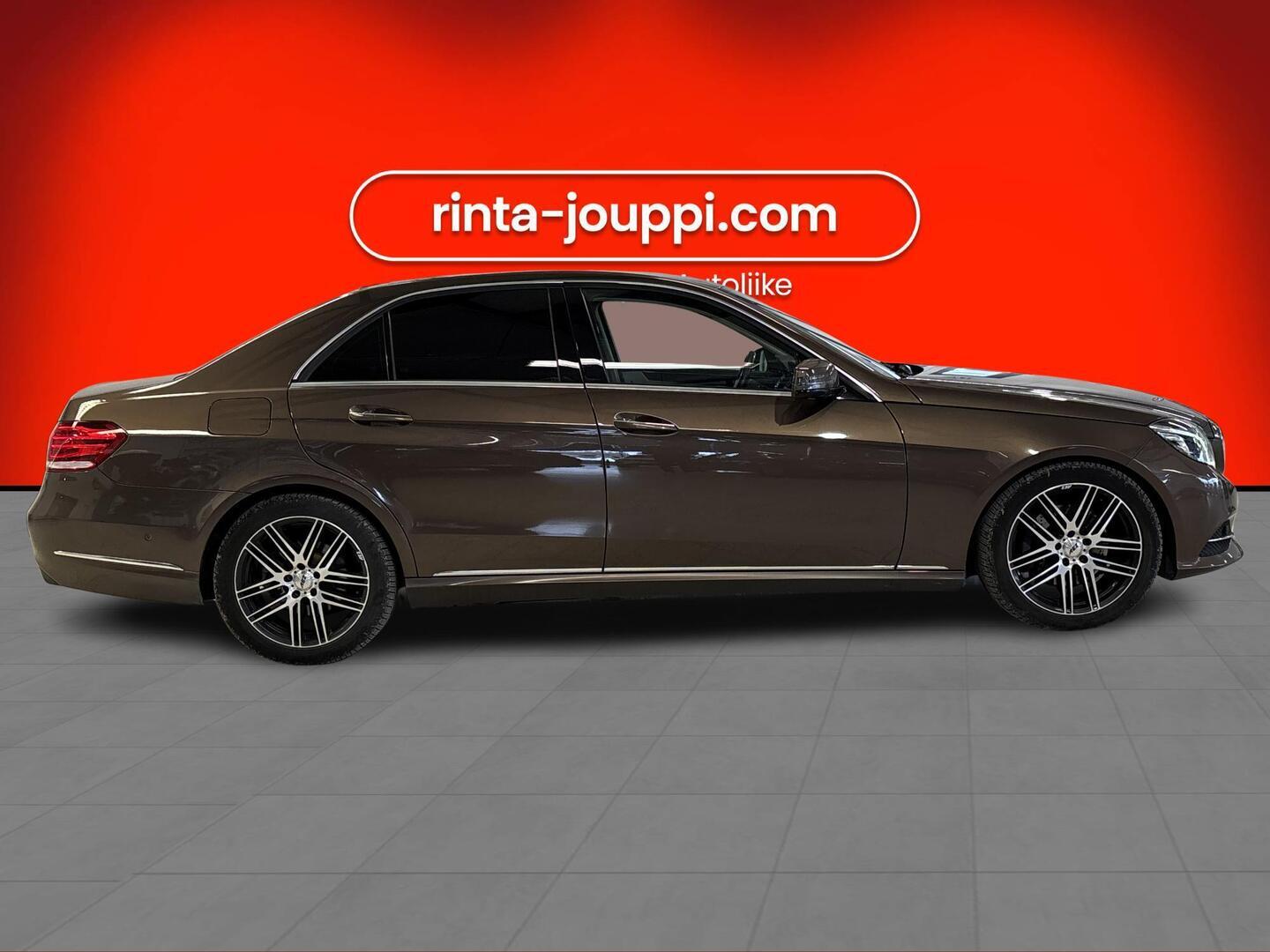 MERCEDES-BENZ E 2013