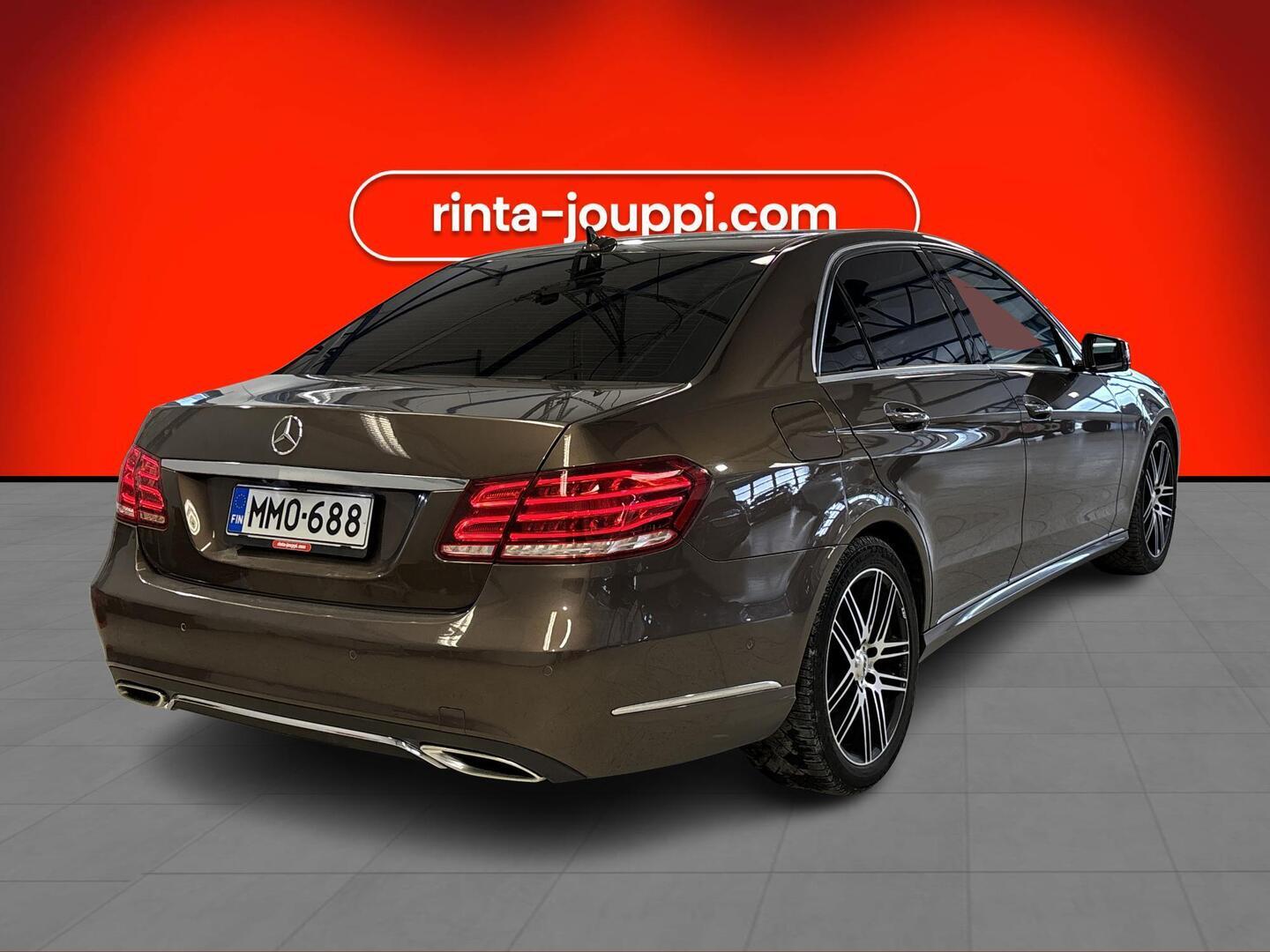 MERCEDES-BENZ E 2013