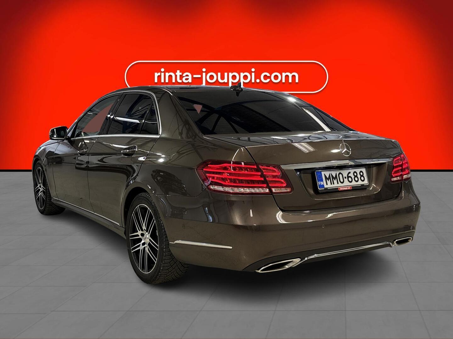 MERCEDES-BENZ E 2013