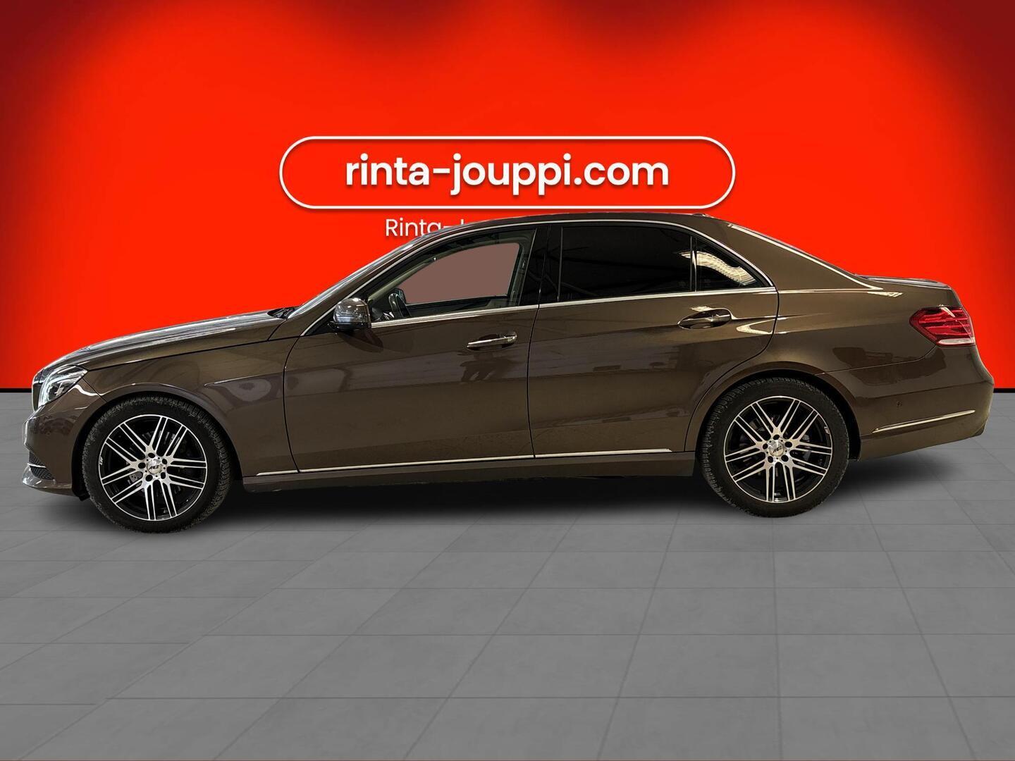 MERCEDES-BENZ E 2013