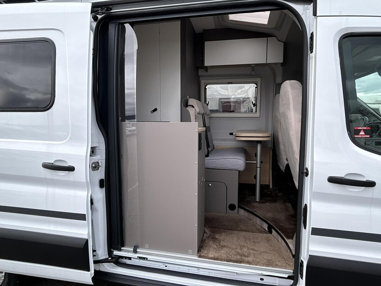 LMC INNOVAN 590 2023