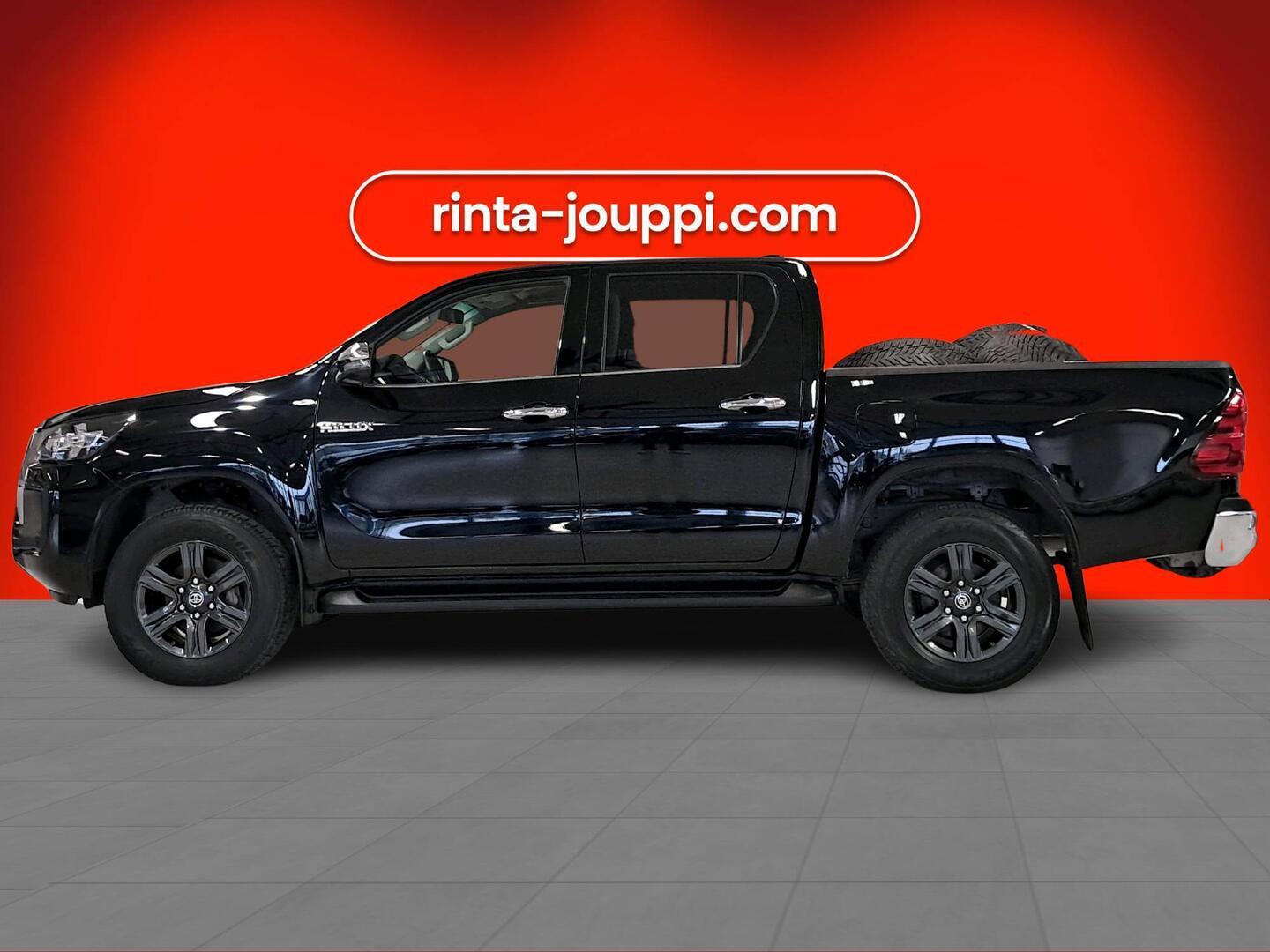 TOYOTA Hilux 2025