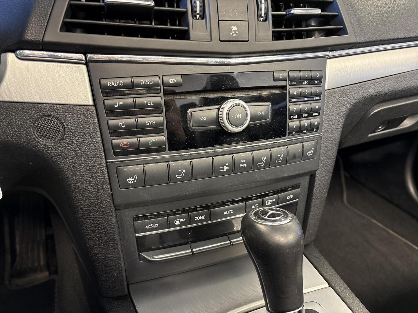 MERCEDES-BENZ E 2010