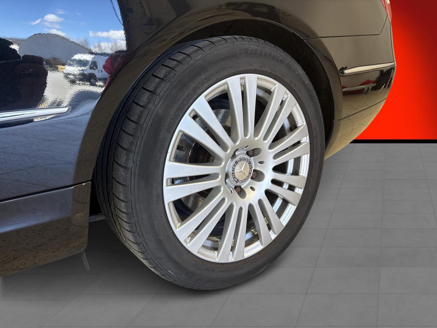 MERCEDES-BENZ E 2010