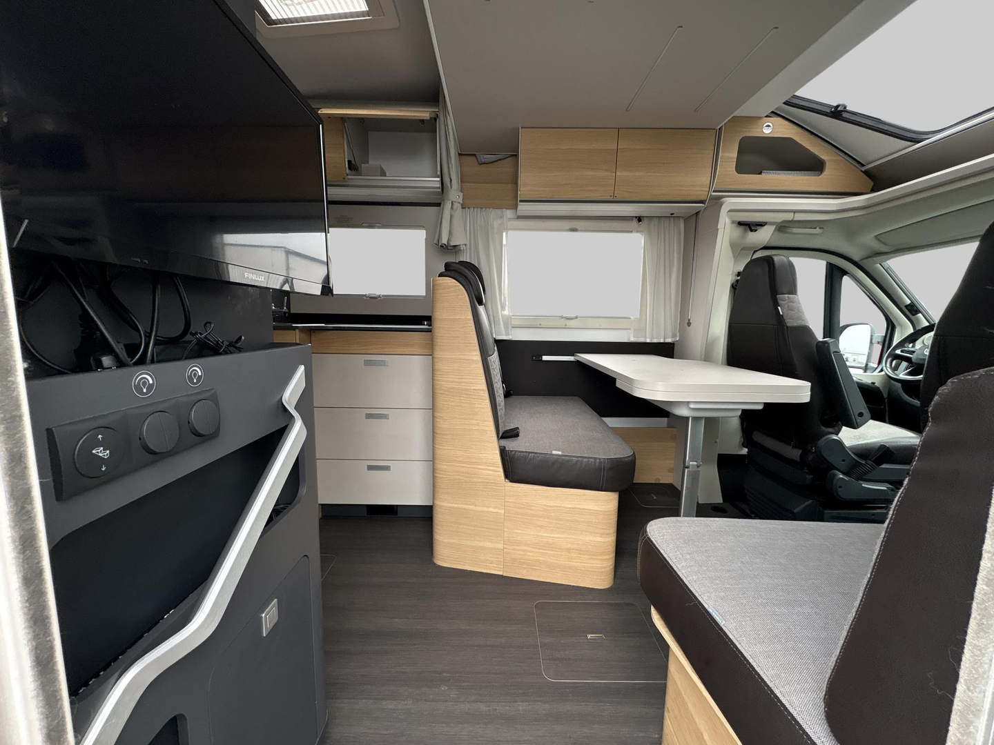 ADRIA MATRIX 670 SL 2023