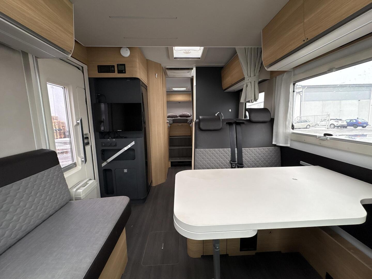 ADRIA MATRIX 670 SL 2023