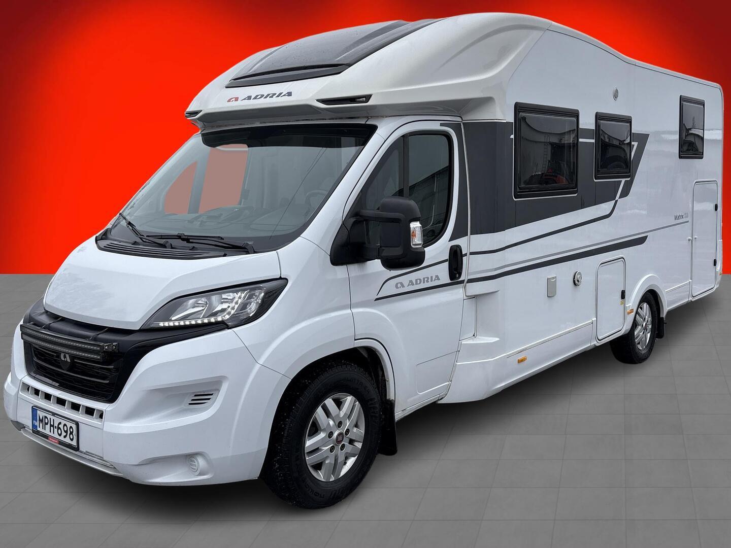 ADRIA MATRIX 670 SL 2023