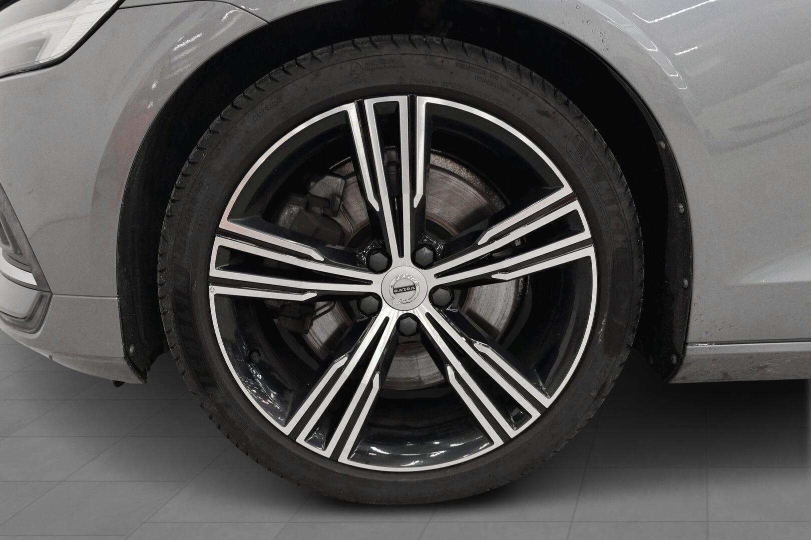 VOLVO S60 2019