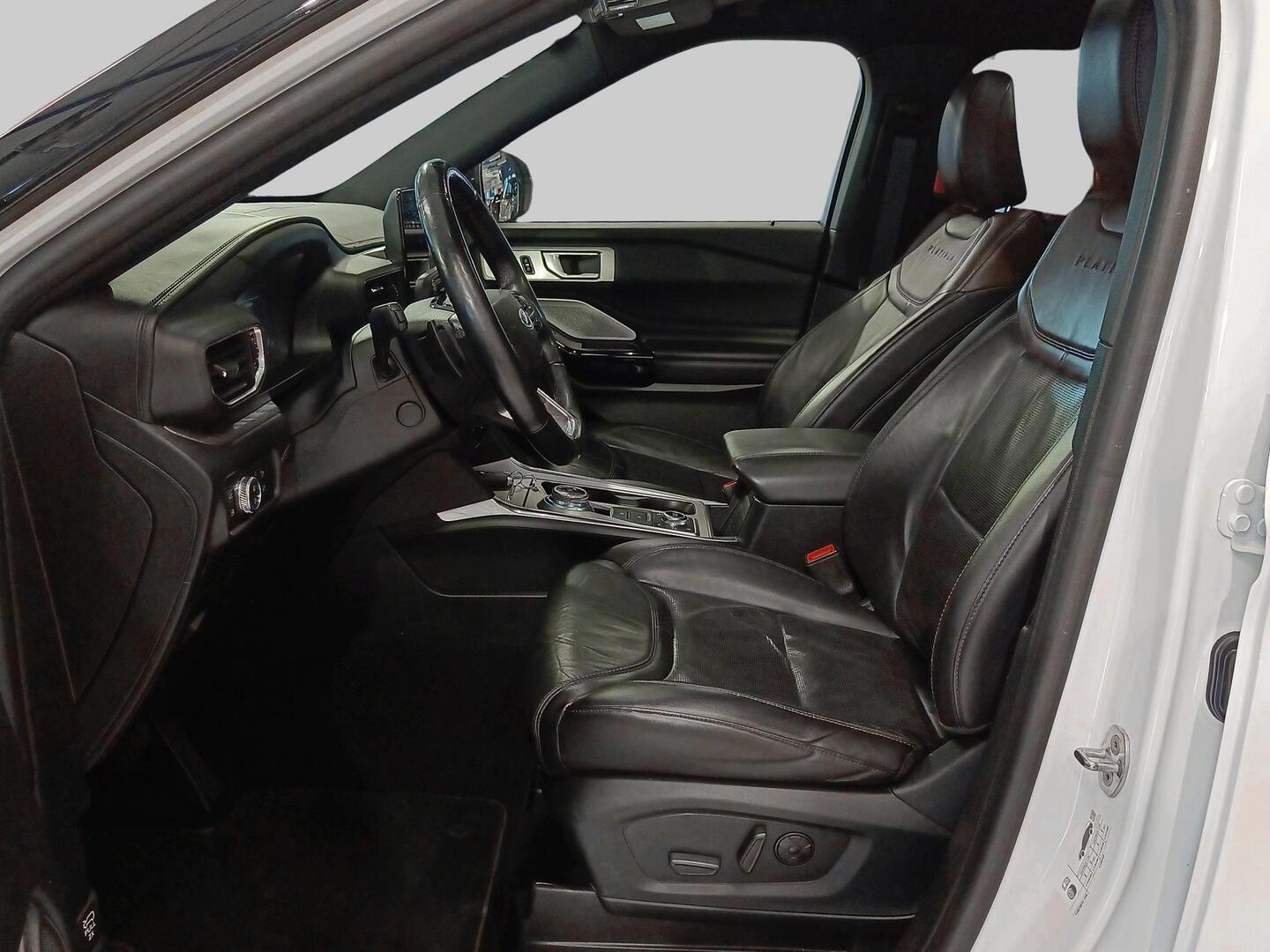 FORD Explorer 2021