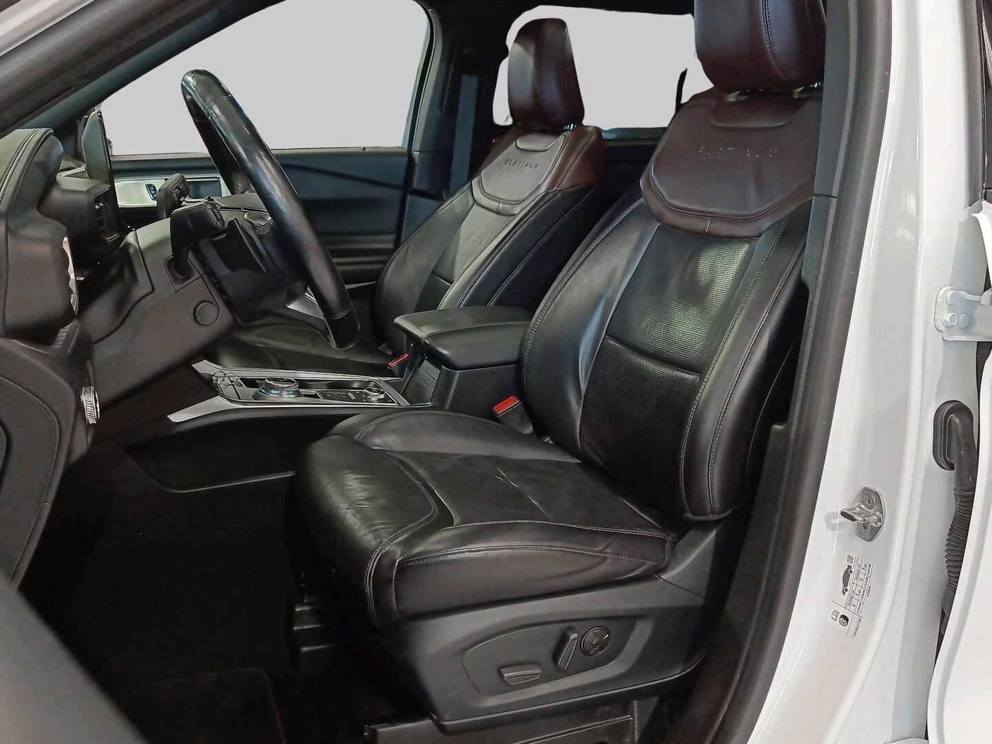 FORD Explorer 2021