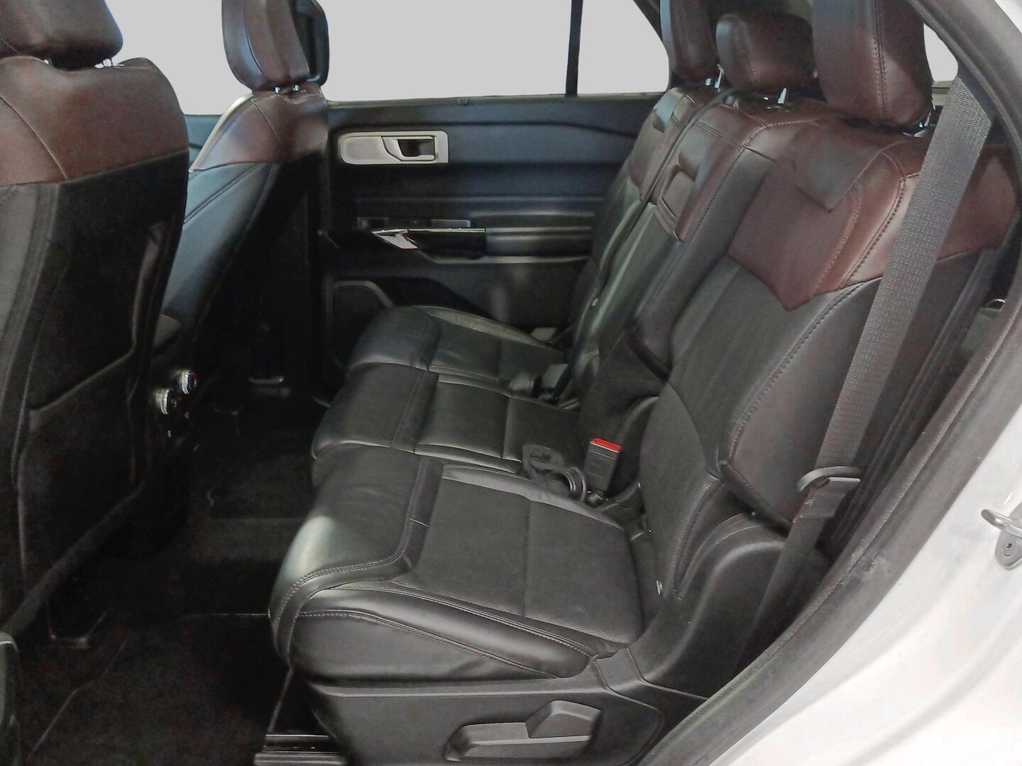 FORD Explorer 2021
