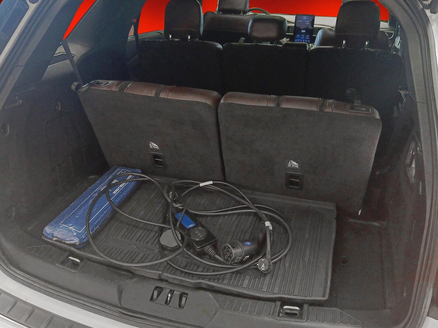 FORD Explorer 2021