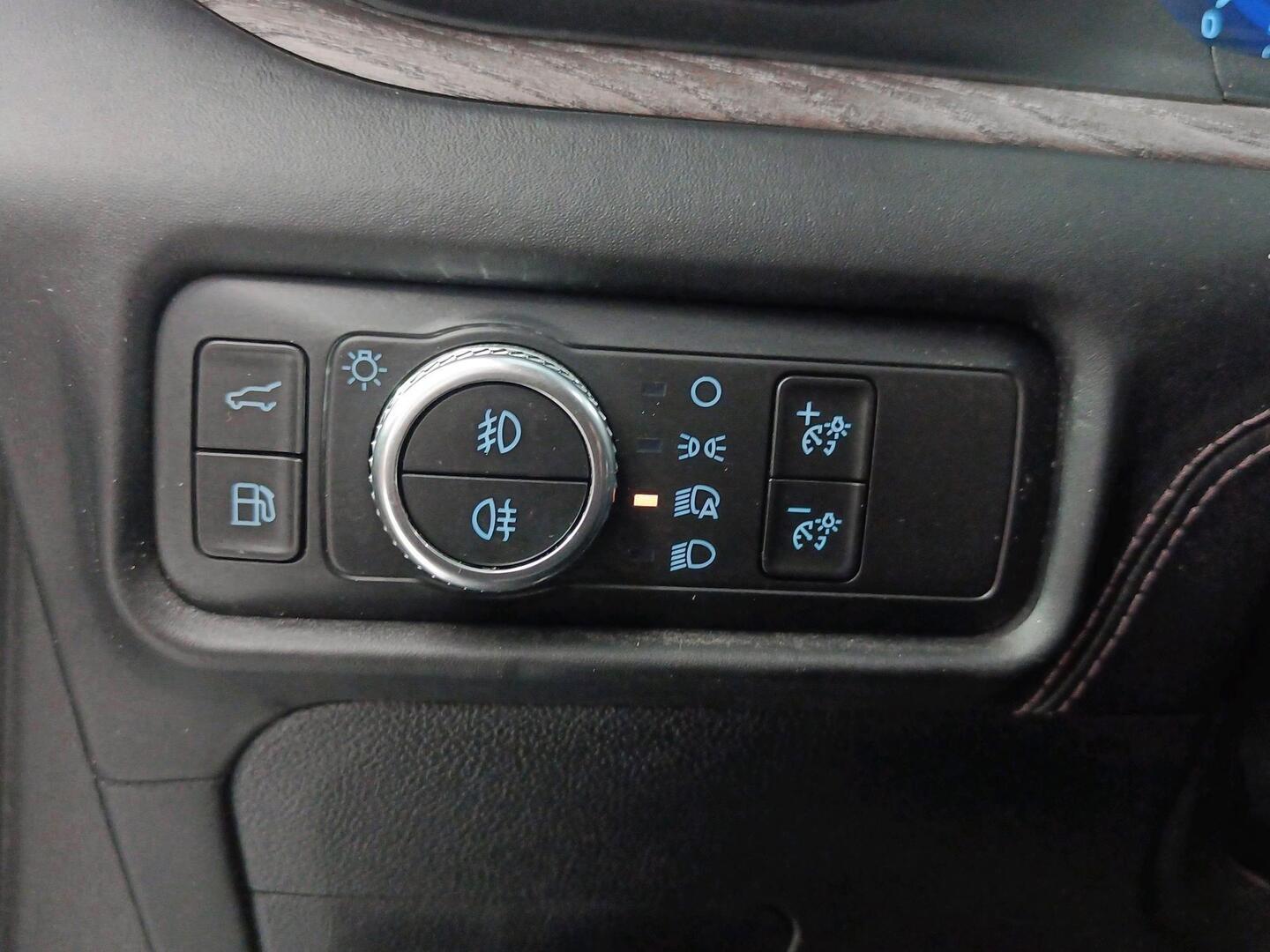 FORD Explorer 2021