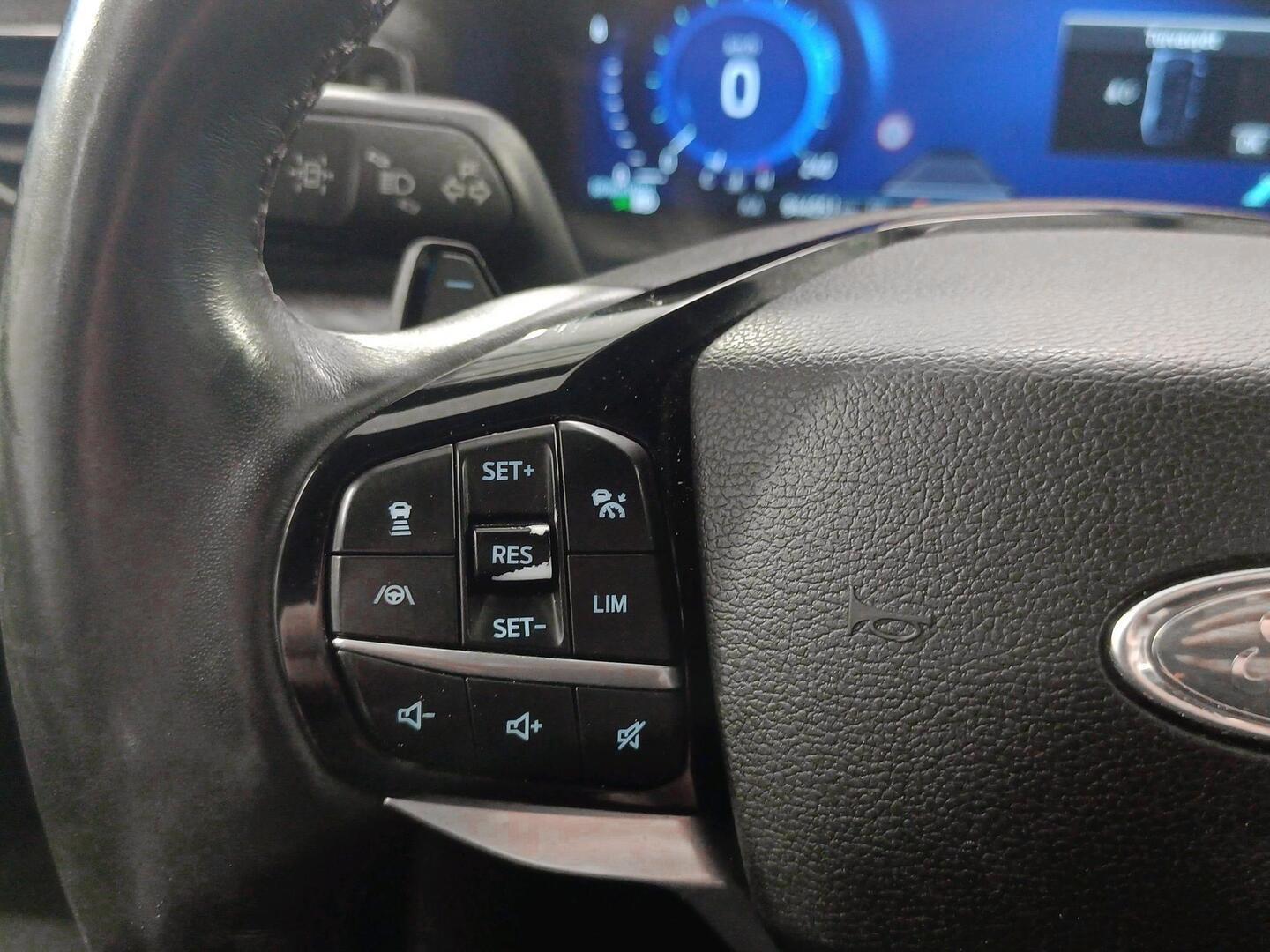 FORD Explorer 2021