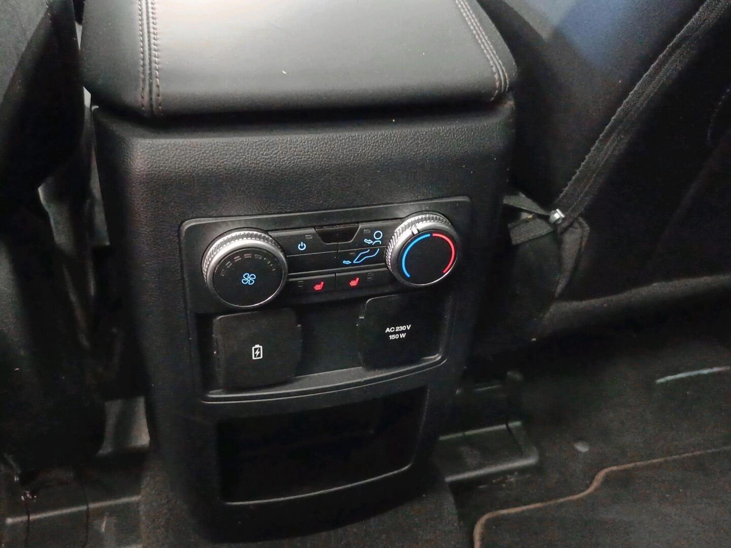 FORD Explorer 2021