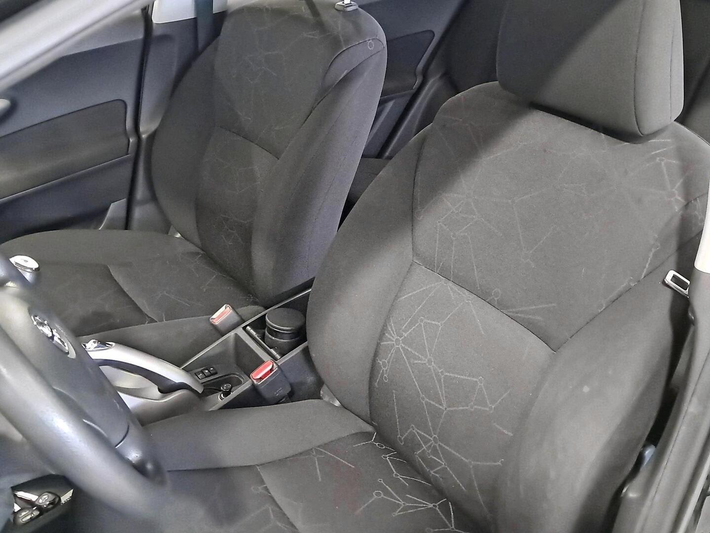 TOYOTA Auris 2010