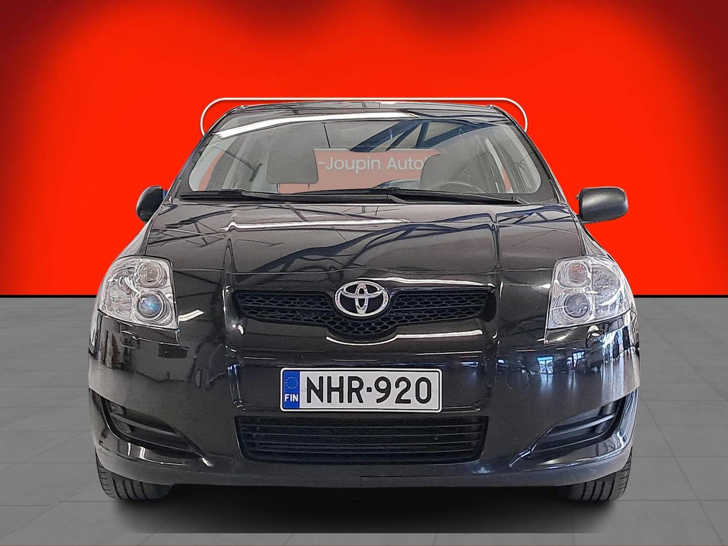 TOYOTA Auris 2010