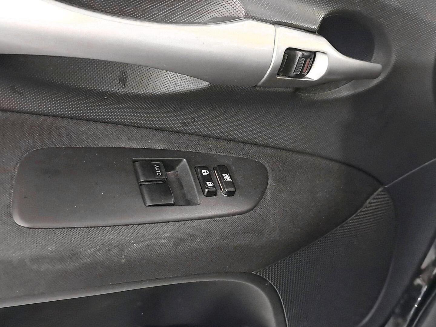 TOYOTA Auris 2010
