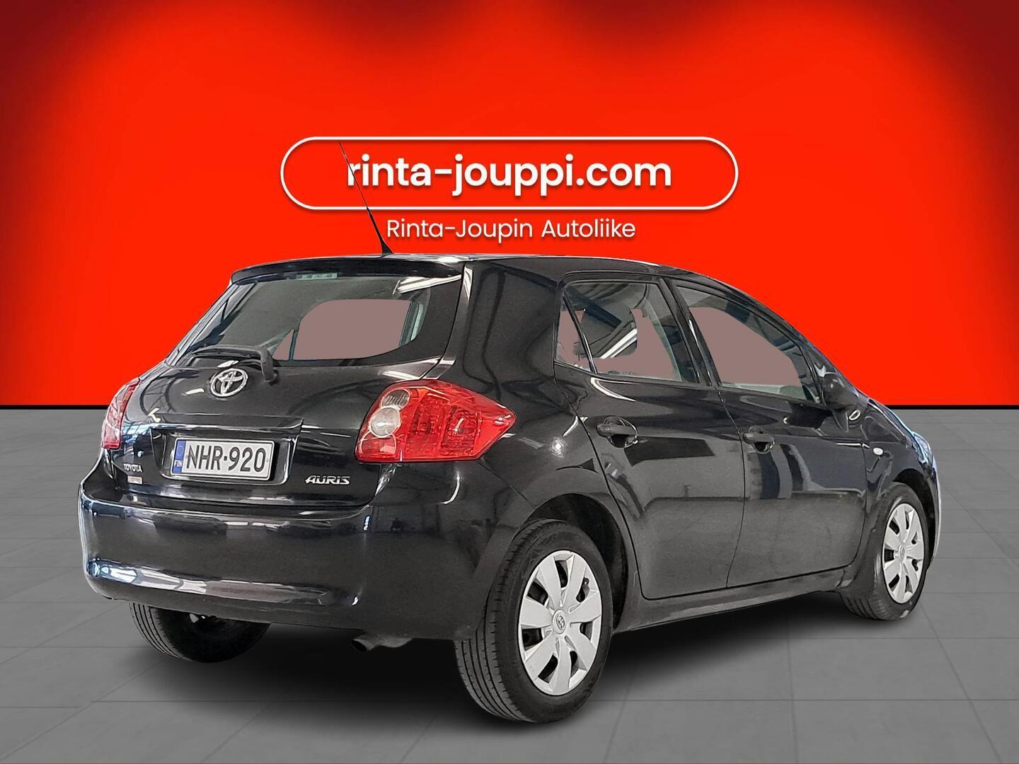 TOYOTA Auris 2010